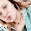 Chloe Burgess - @clorenee - Poshmark